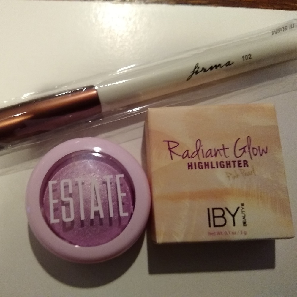 New Unopen Highlighter Trio: Highlighters + Brush!